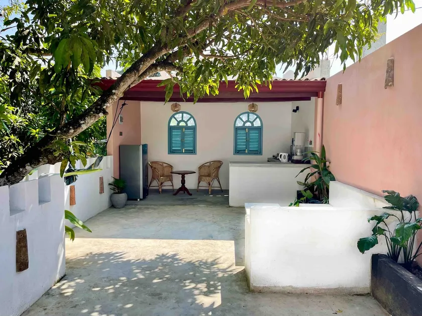 Blue Swan Inn - Apartment (Renovated July 2025) - Image 1