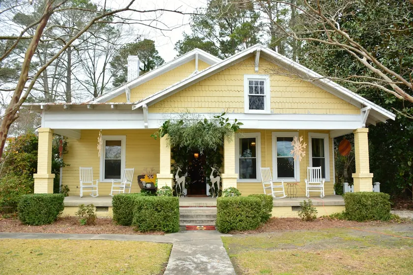 1924 Bungalow ”Wanderlust” (whole house) - Image 1