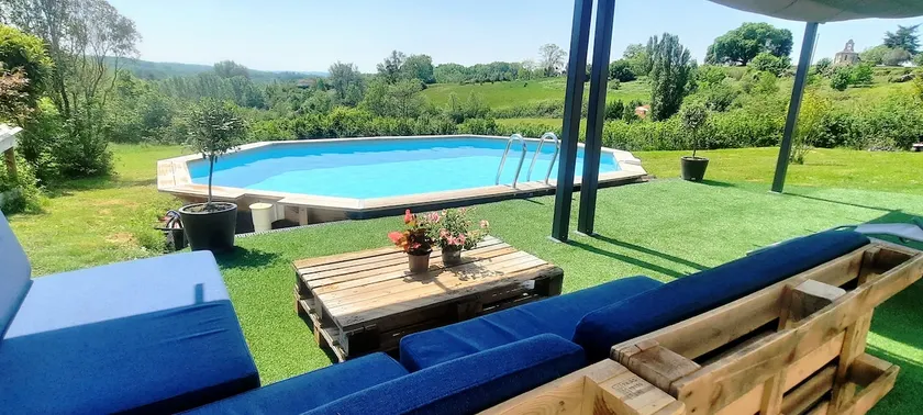 Entire house with beautiful view - Image 1