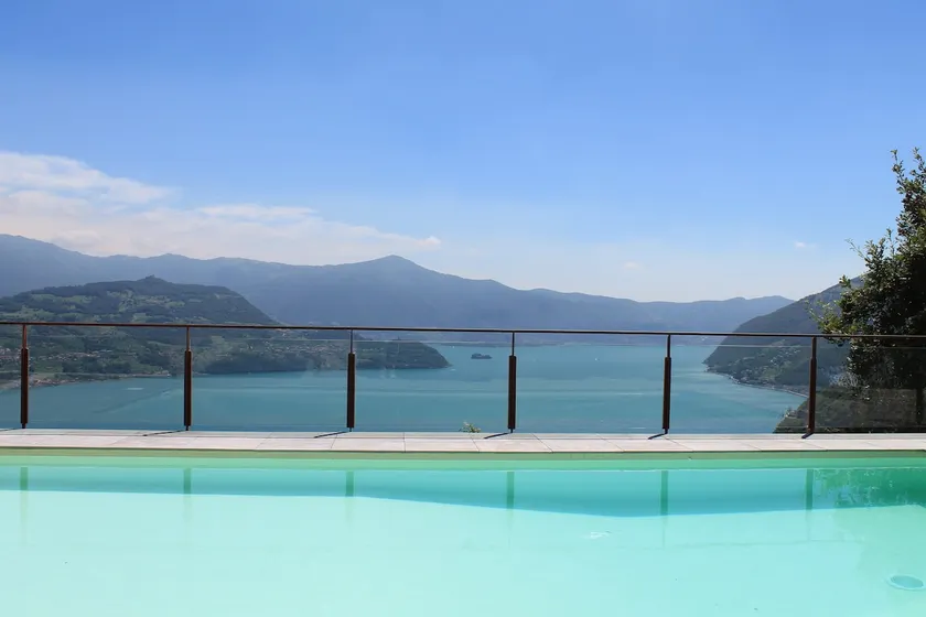 Apartamento no lago Iseo 4/6 pessoas com piscina vista para o lago - Image 1