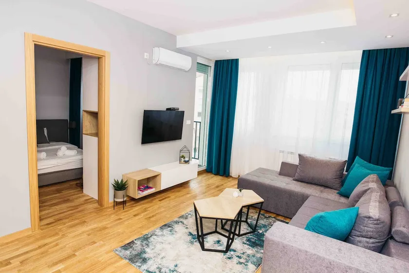 Arena BIG Luxury Apartments with free parking - Image 1