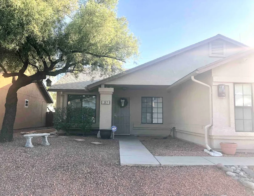 Northwest Tucson Home Away From Home With Pool - Image 1