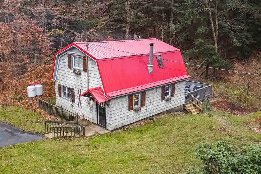 Hungry Hollow Hideaway - Brand New Hot Tub - Image 1