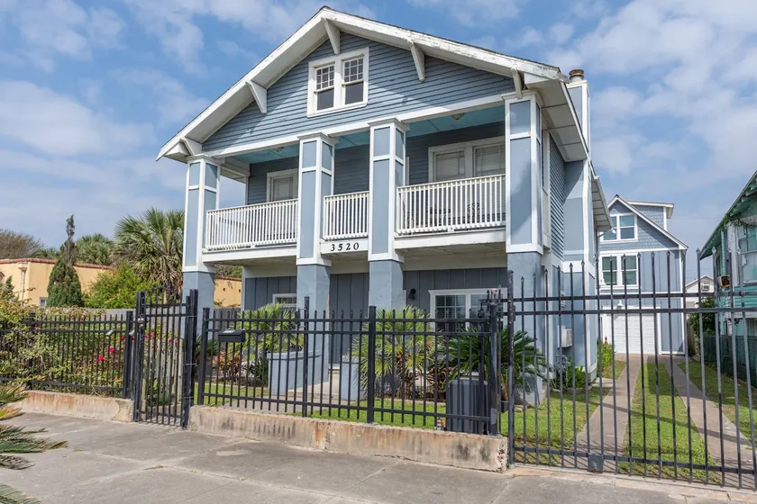 Blue House by the Beach - Upstairs Unit - Image 1