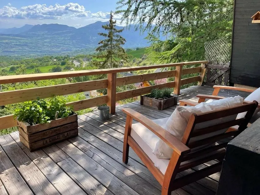 Beautiful apartment with south-facing terrace - Image 1
