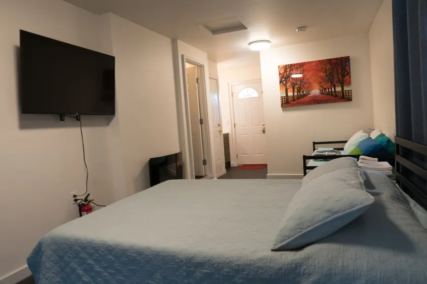 The Router: Cute Guest Place - Image 1