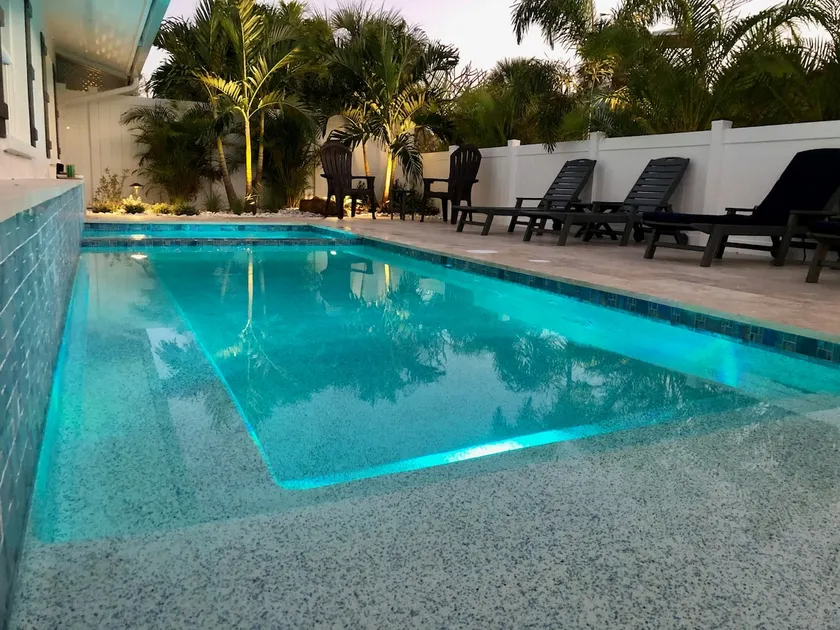 Beach House w/Private Pool & Spa - Image 1