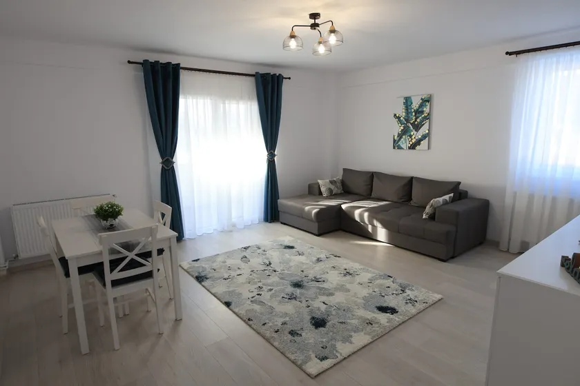 White Apartment Gura Humorului, Bucovina, Voronet - Image 1