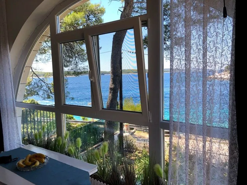 Shabby chic beach cottage Hvar - Image 1