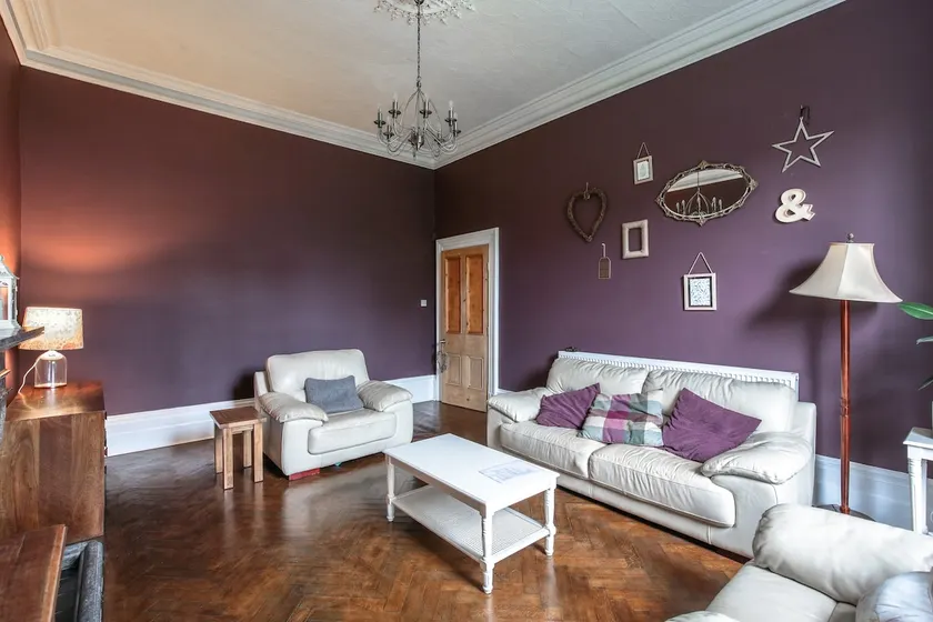 8 bed,8 wc nr beach & golf (20m train to Birkdale) - Image 1