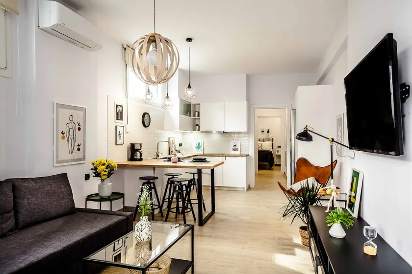 ”Left” urban style cosy apartment - Image 1