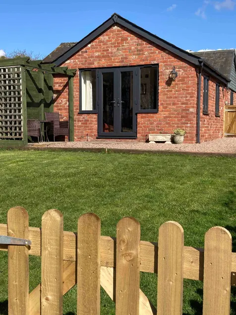 Dog friendly retreat in the heart of Herefordshire - Image 1