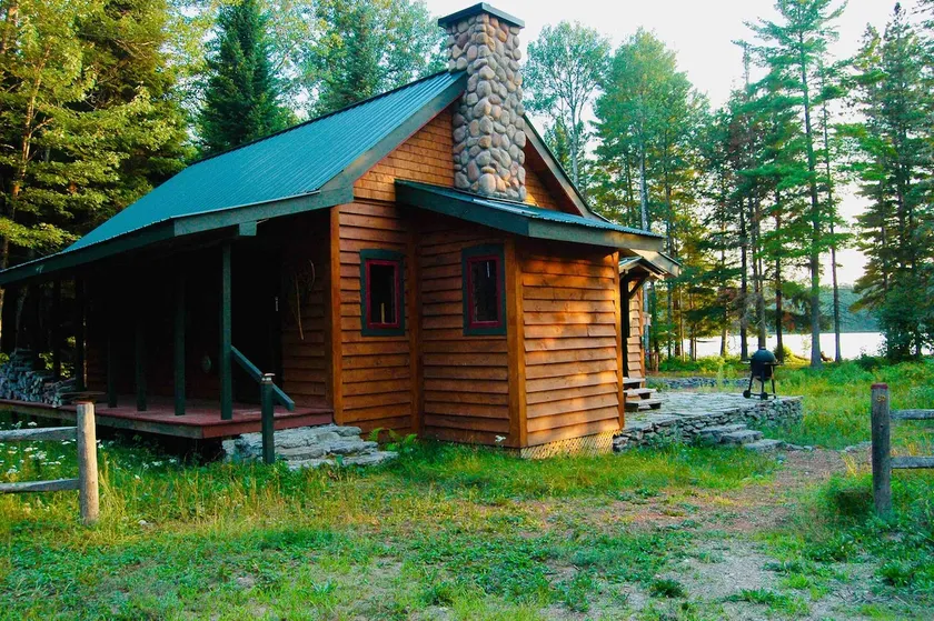 The Loon Call: Gorgeous Lakefront Family Cottage - Image 1