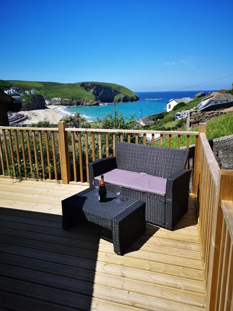 Sea View - 2 bed apartment - Image 1