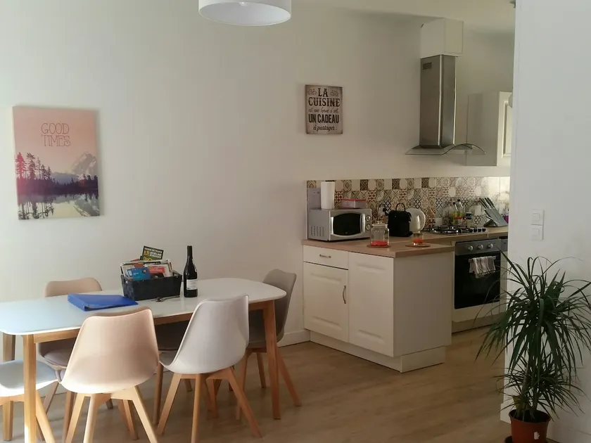 DEN SALONISKA CORNEREN. Njut av att bo i PROVENCE - Image 1
