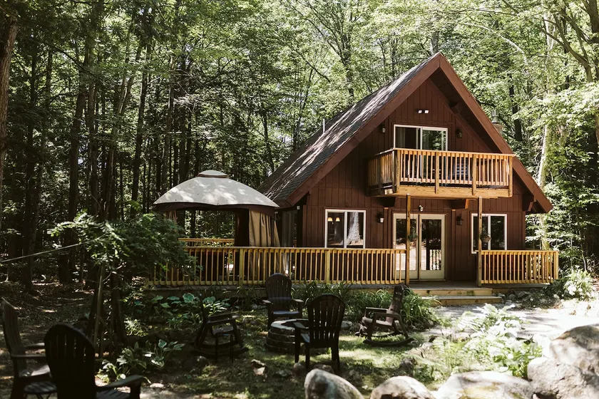 Pine Grove Cabin in Conway, NH - Image 1