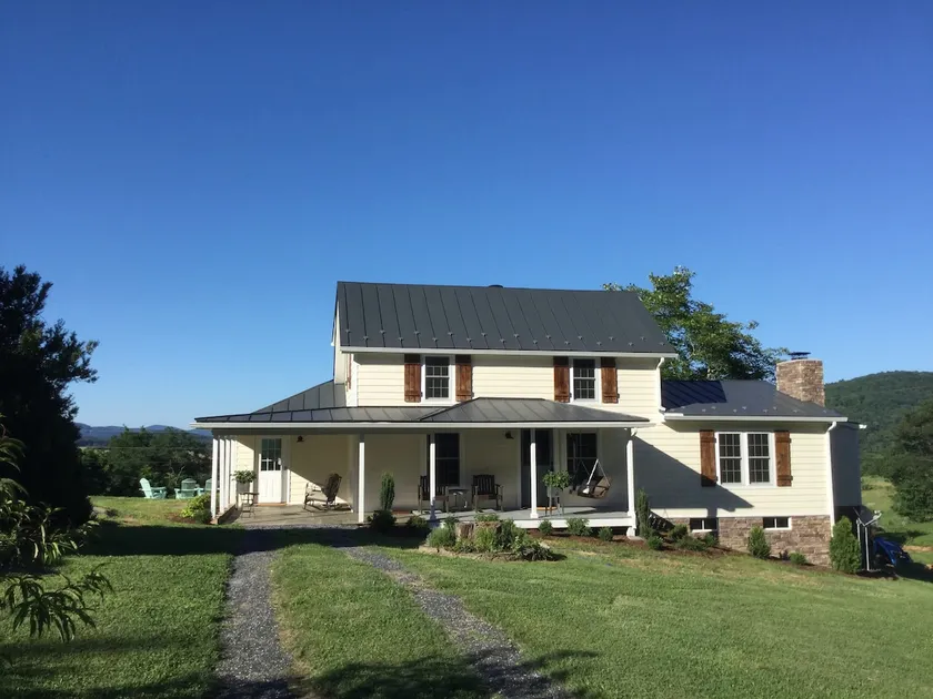 Julian's Place-Modern Farmhouse with Amazing Views - Image 1