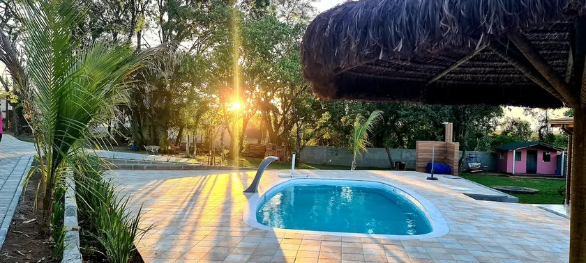 Cozy farmhouse with pool - Image 1
