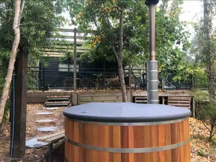 Unique Riverside High Country Escape - Image 1