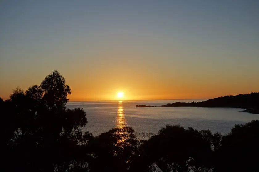 BAY OF FIRES SEACHANGE Ocean frontage - Image 1