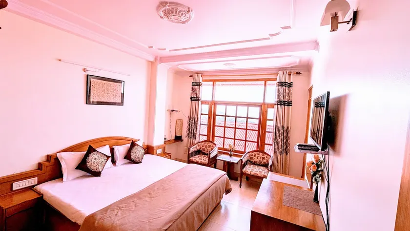 The Thistle Lodge - Image 1