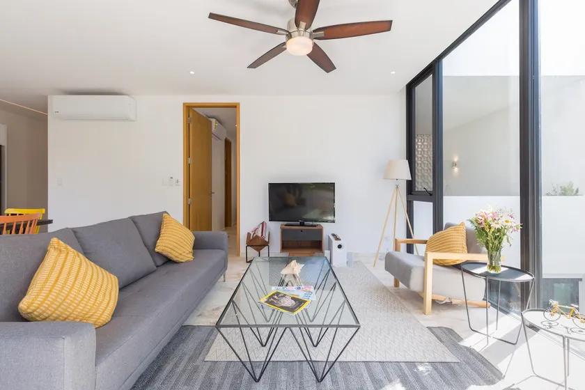 Chic Terrace Apt w/ Infinity Pool - Long Stay Deal - Image 1