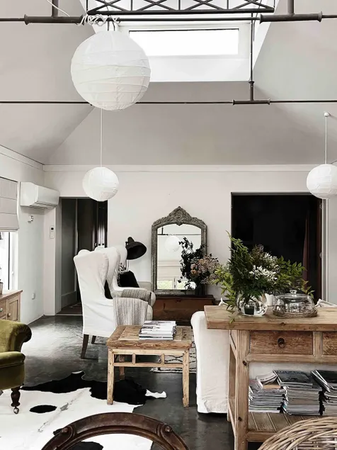The Store House - superb location - Image 1
