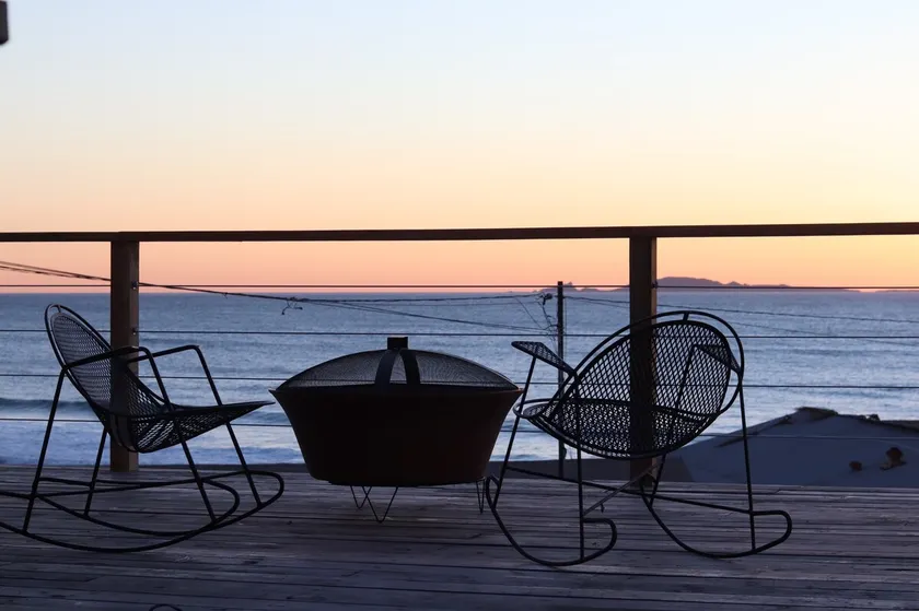 OCEAN VIEW! - Modern House - Perfect Location - GC - Image 1