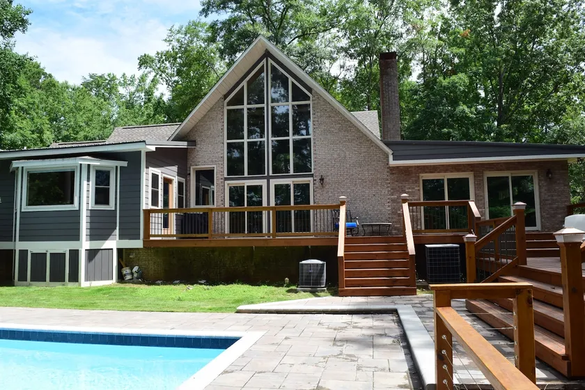 Maggie's Lake House - Image 1