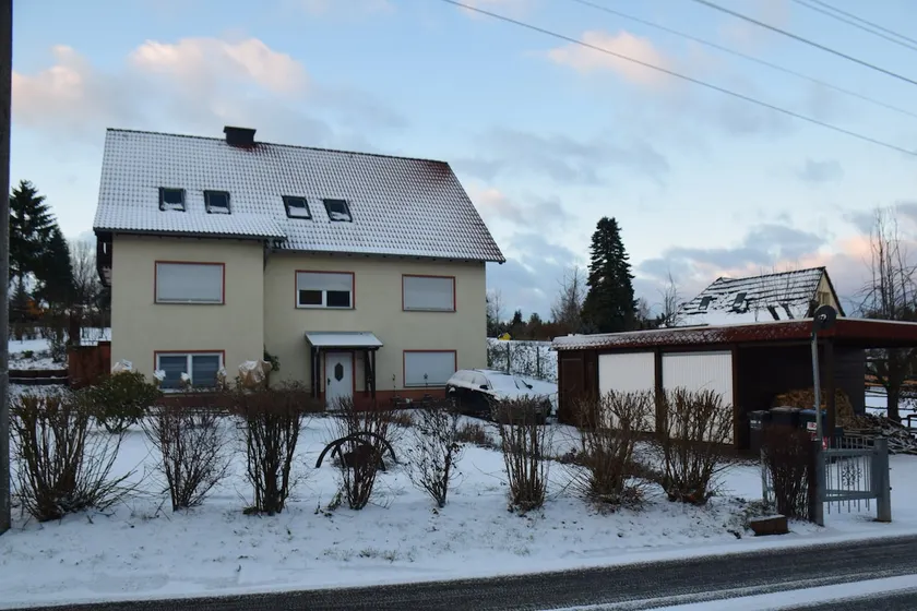 Apartamento na beira de Dresden e da floresta Tharandter - Image 1