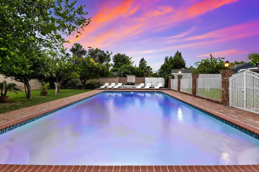 14 ppl Estate w/Pool. Near Universal Studios! - Image 1