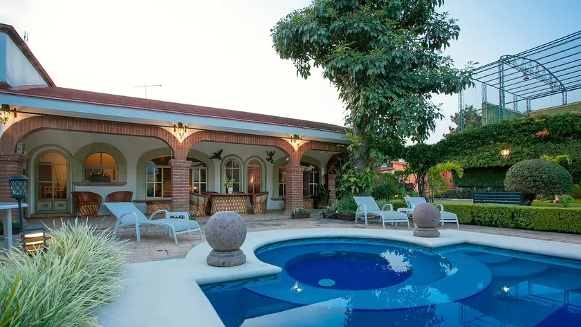 Residencia Jardin Real - Image 1