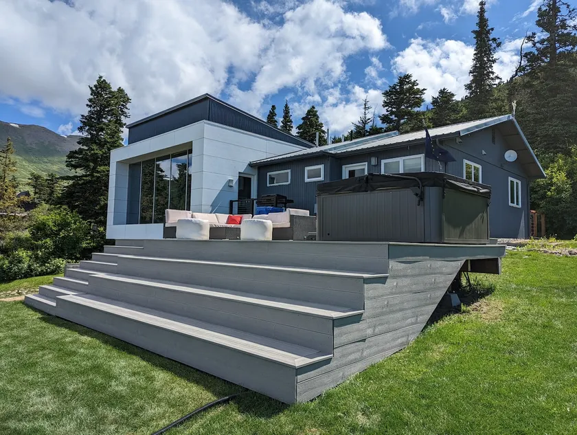 Chic Retreat w/ Incredible Views + Hot Tub | 3BR - Image 1