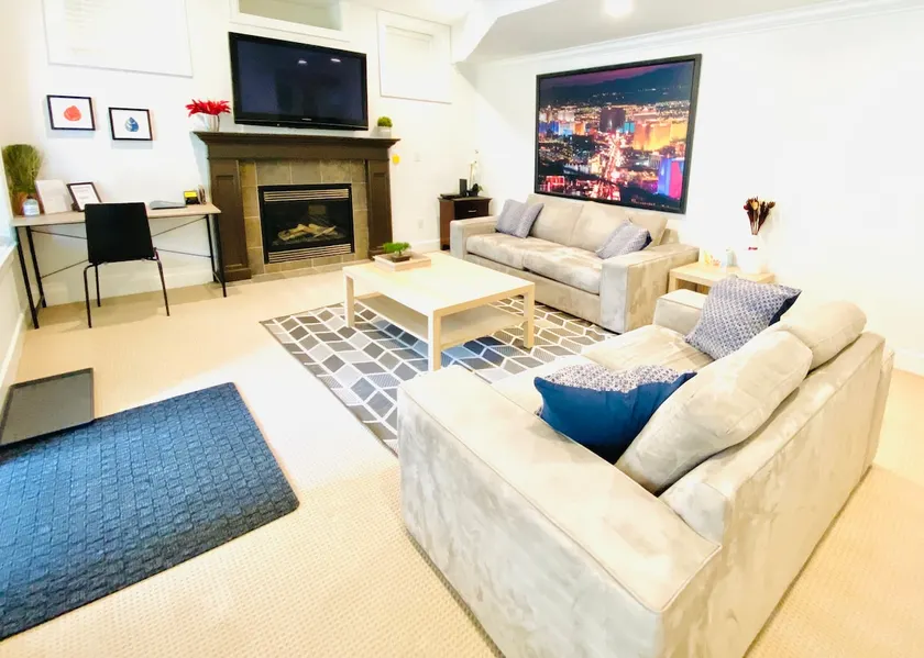 Spacious & Private Suite- Your home away from home - Image 1