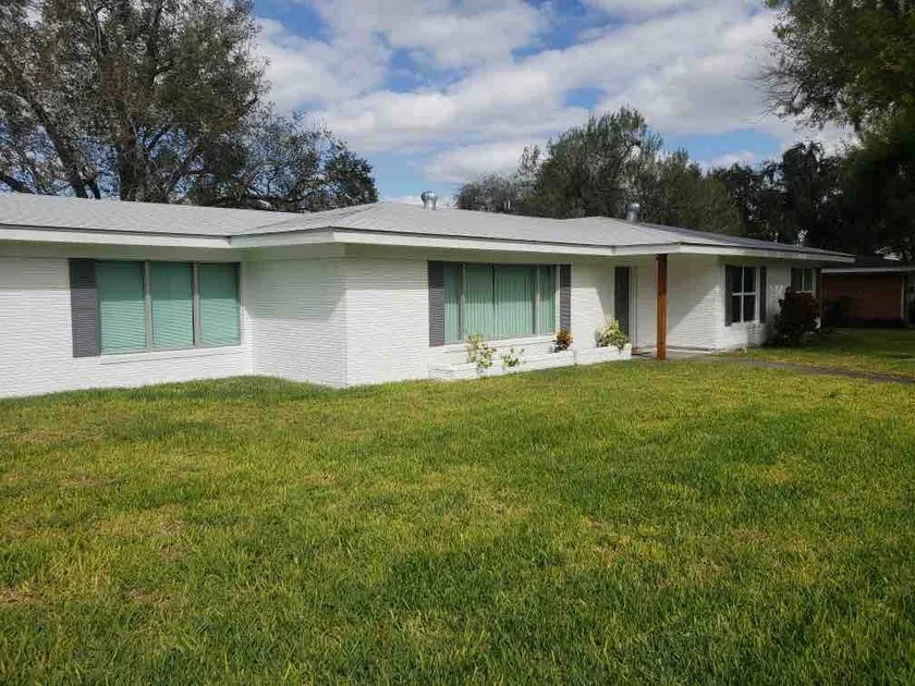 Relaxing family home - Image 1