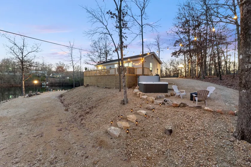 Camp Bluegill Lake House - Image 1