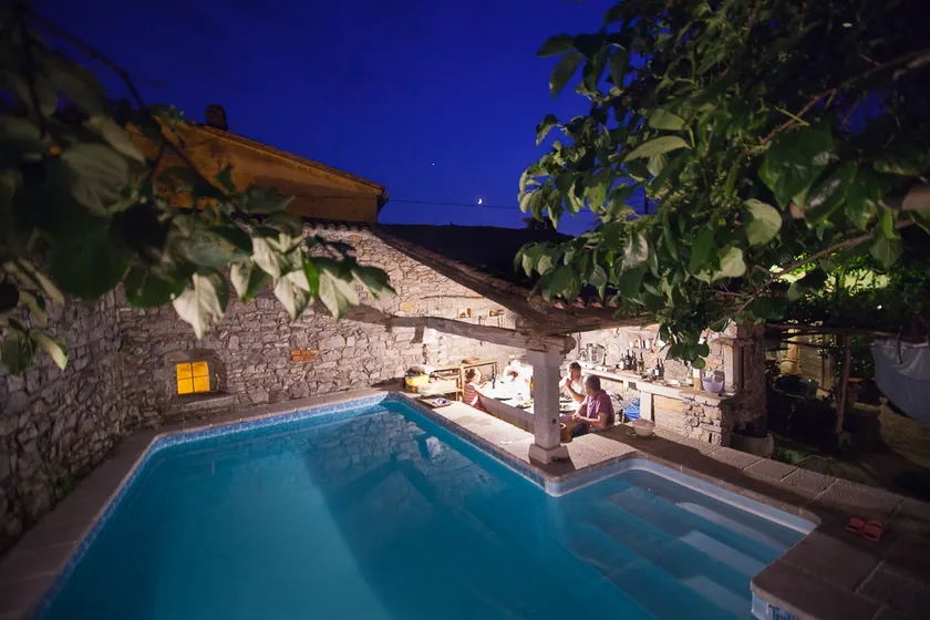 Old traditional Karst country house - Image 1