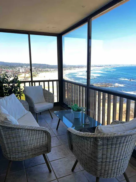 Apartment with an exclusive ocean view - Image 1