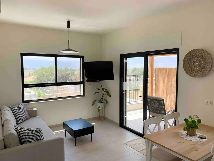 View of the Hula Valley, new apartment - Image 1