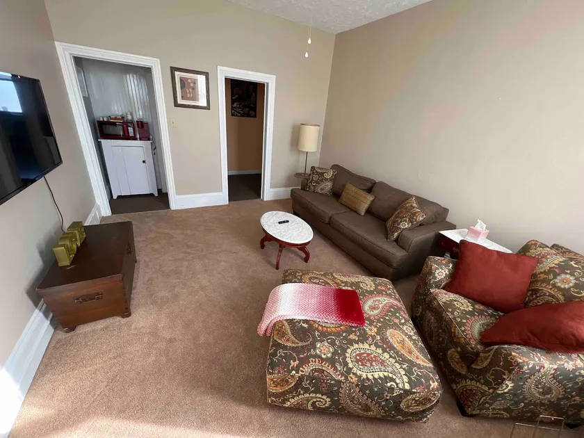 Parkview suite 2 - Image 1