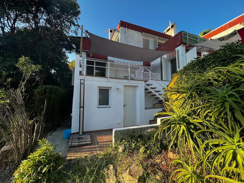 APARTAMENTOS LA ISLA A - Image 1