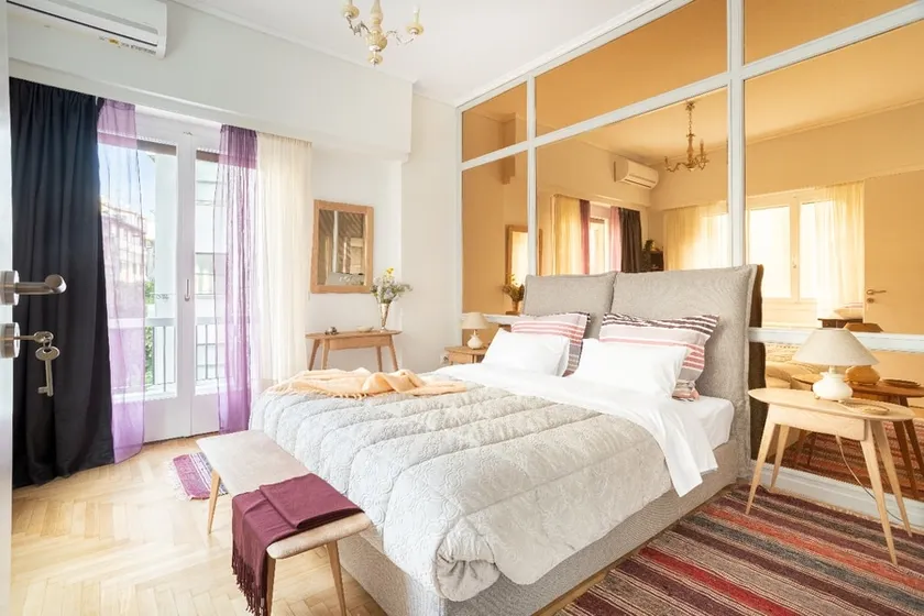 A Short Walk to Syntagma and Plaka by Athenian Homes - Image 1