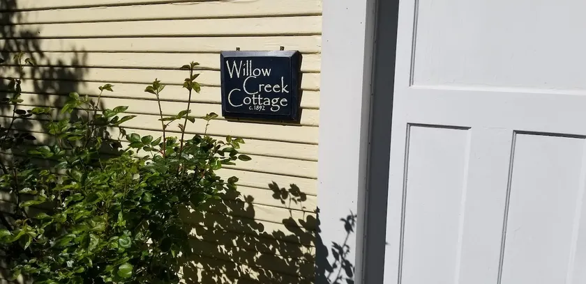 Willow Creek Cottage - Image 1
