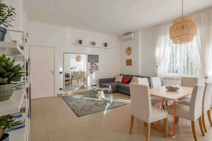SOFIA'S HOME - Image 1