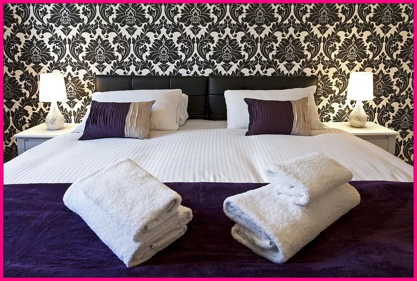 MODERN, geräumig, zentral gelegen, 3 Schlafzimmer, 2 Bäder, kostenlose Park PAR - Image 1