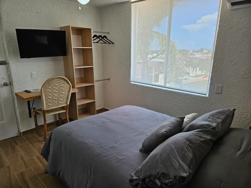 #7 Tampico Apartment - Image 1