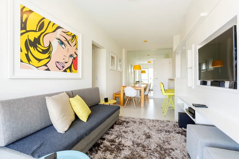 High Standard Apt w/ Gourmet Balcony and Swimming Pool. - Image 1