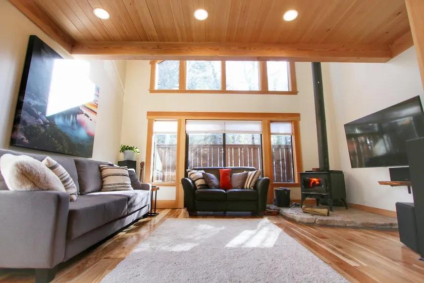Amazing Cabin w/ Soaking Tub, Woodstove! - Image 1