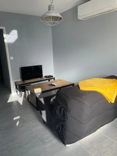 Nice apartment in the heart of the village. - Image 1