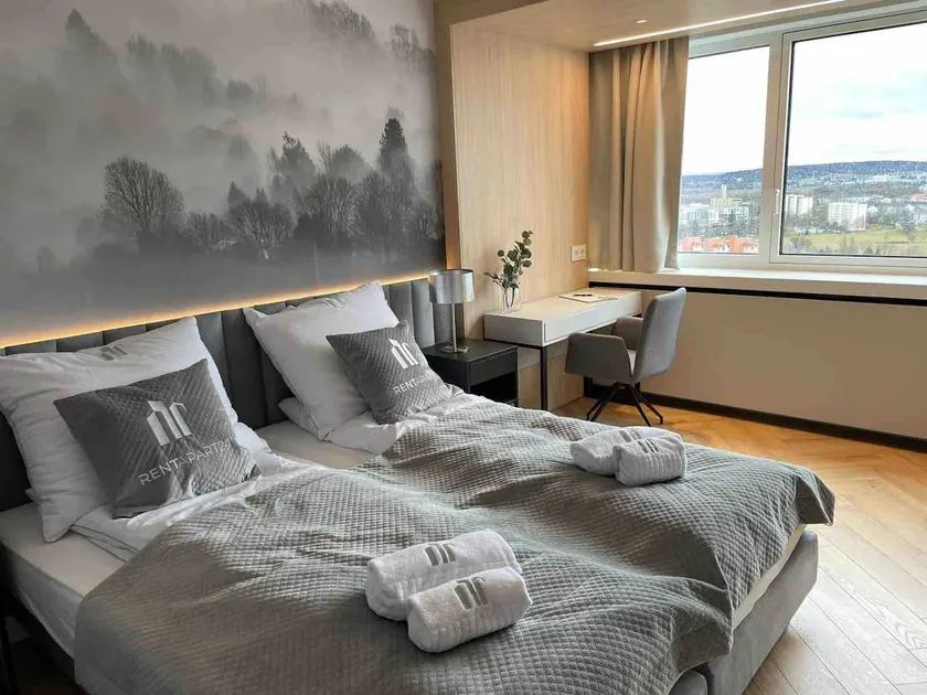 Skyline view & air conditioning – luxury in Stuttgart - Image 1